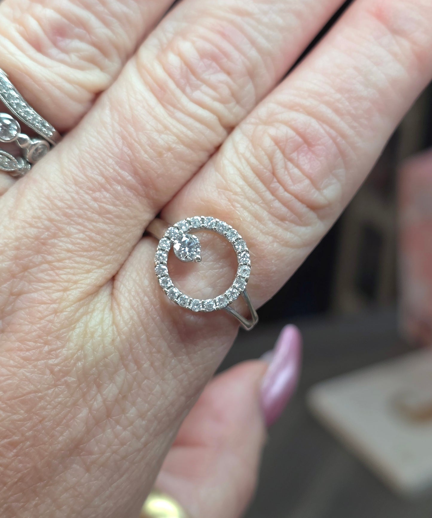 Alwand Vahan 14k White Gold .56ctw Diamond Circle Ring