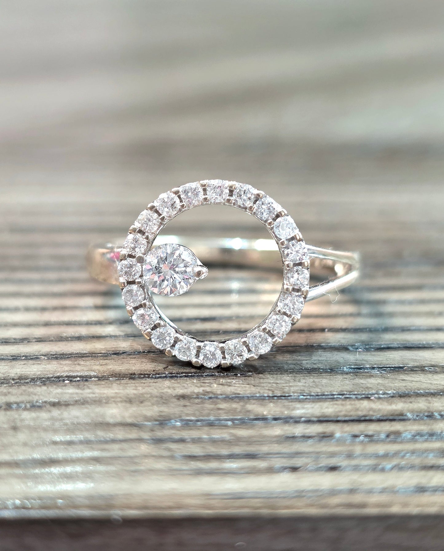 Alwand Vahan 14k White Gold .56ctw Diamond Circle Ring