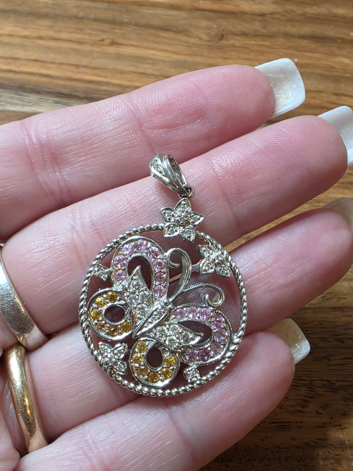 Estate 14k White Gold Butterfly Medallion Pendant