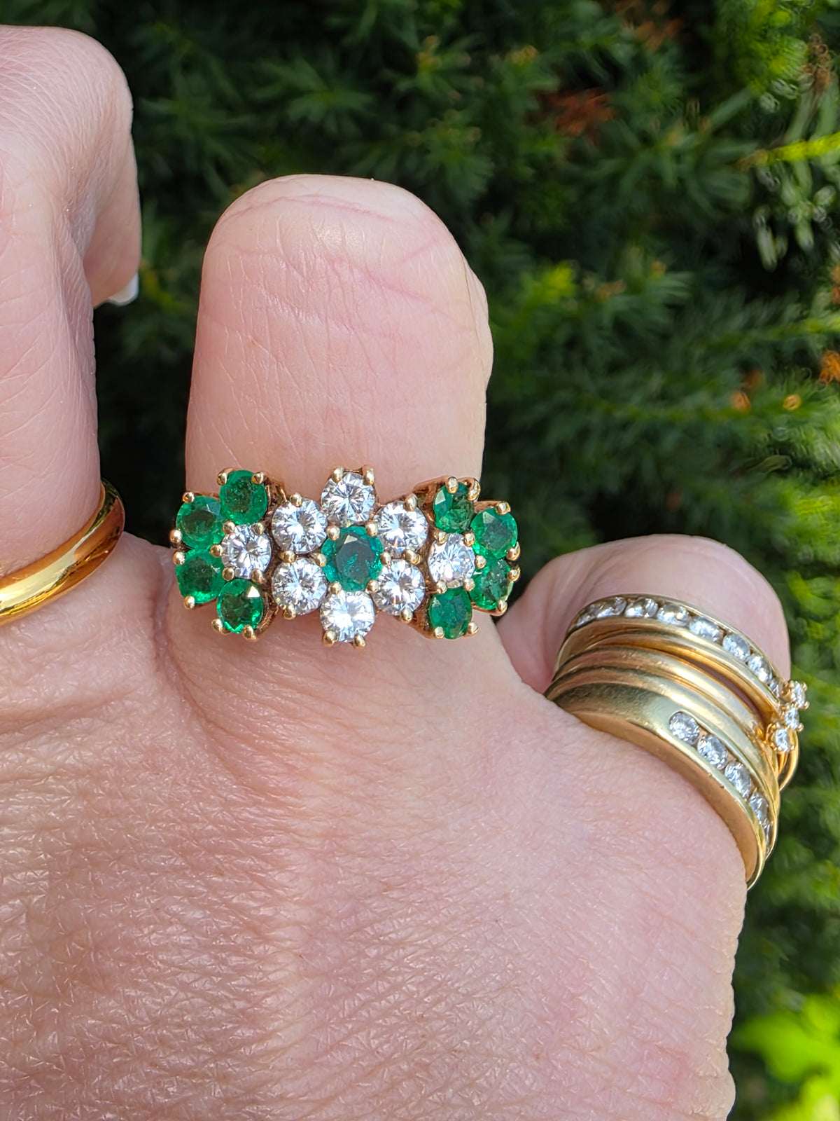 Vintage 14k Yellow And White Gold Emerald & Diamond Flower Ring
