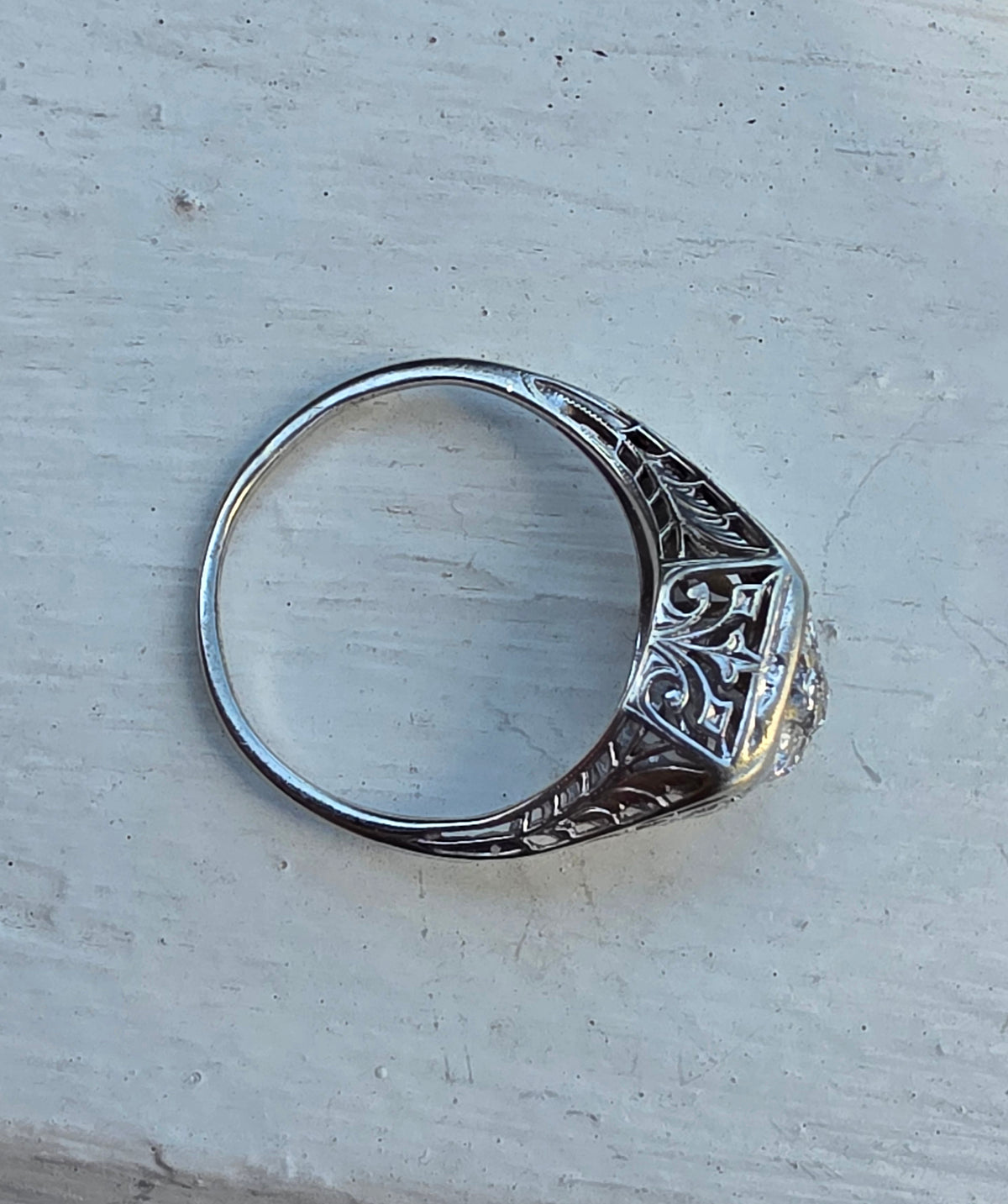 Art Deco 18k White Gold Ornate Filigree Mine Cut Diamond Cluster Ring