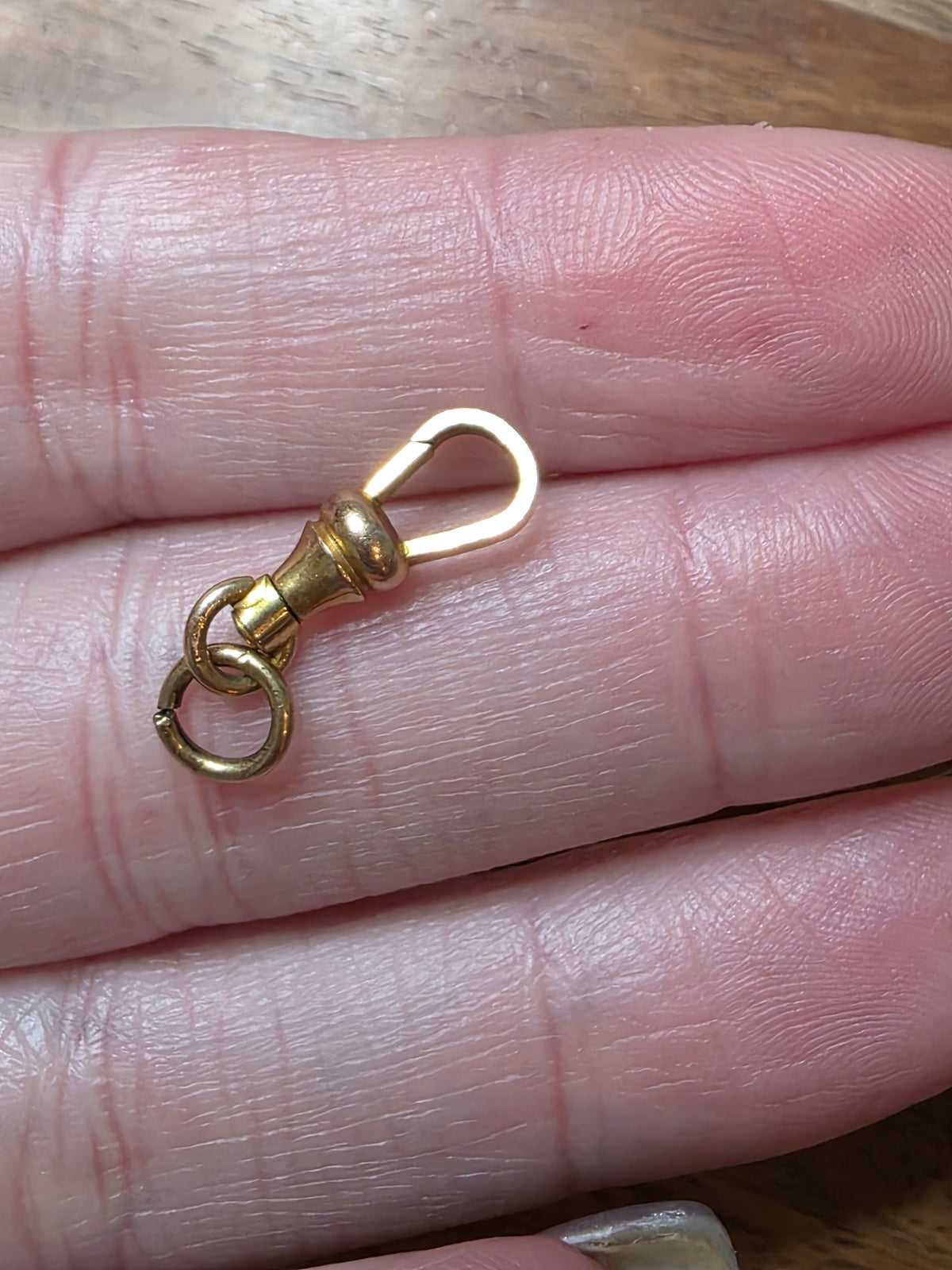 Antique Victorian 10k Yellow Gold Swivel Dog Clip