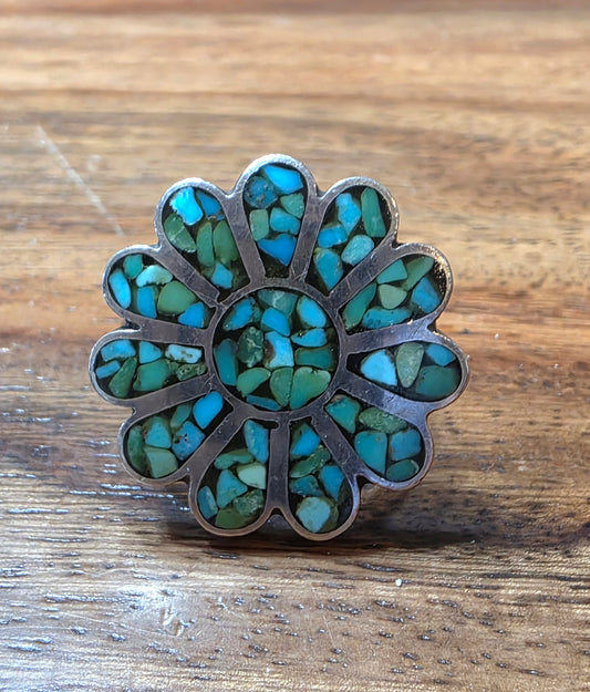 Old Pawn Zuni Sterling Silver & Crushed Turquoise Inlay Flower Ring