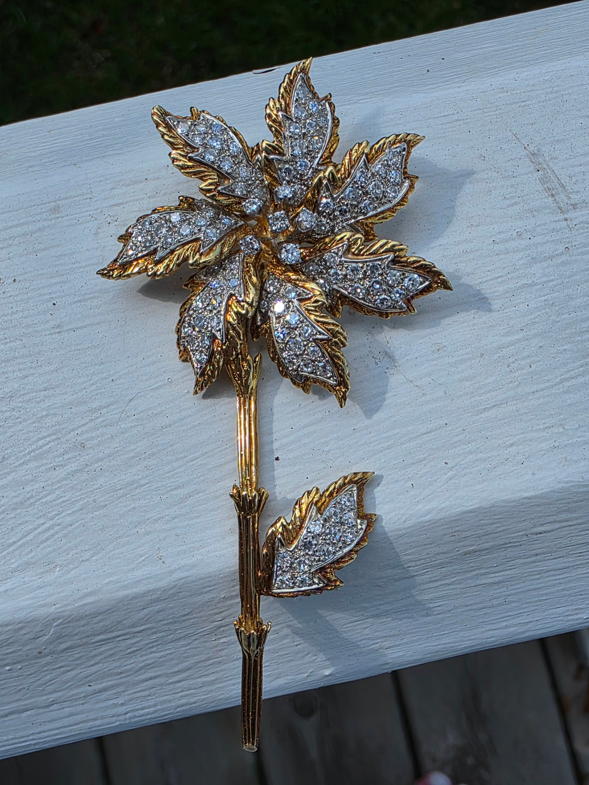 Vintage 1950s 18k Gold & Diamond Articulated Poinsettia Brooch