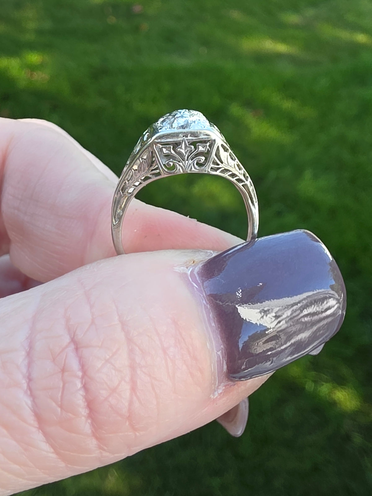 Art Deco 18k White Gold Ornate Filigree Mine Cut Diamond Cluster Ring