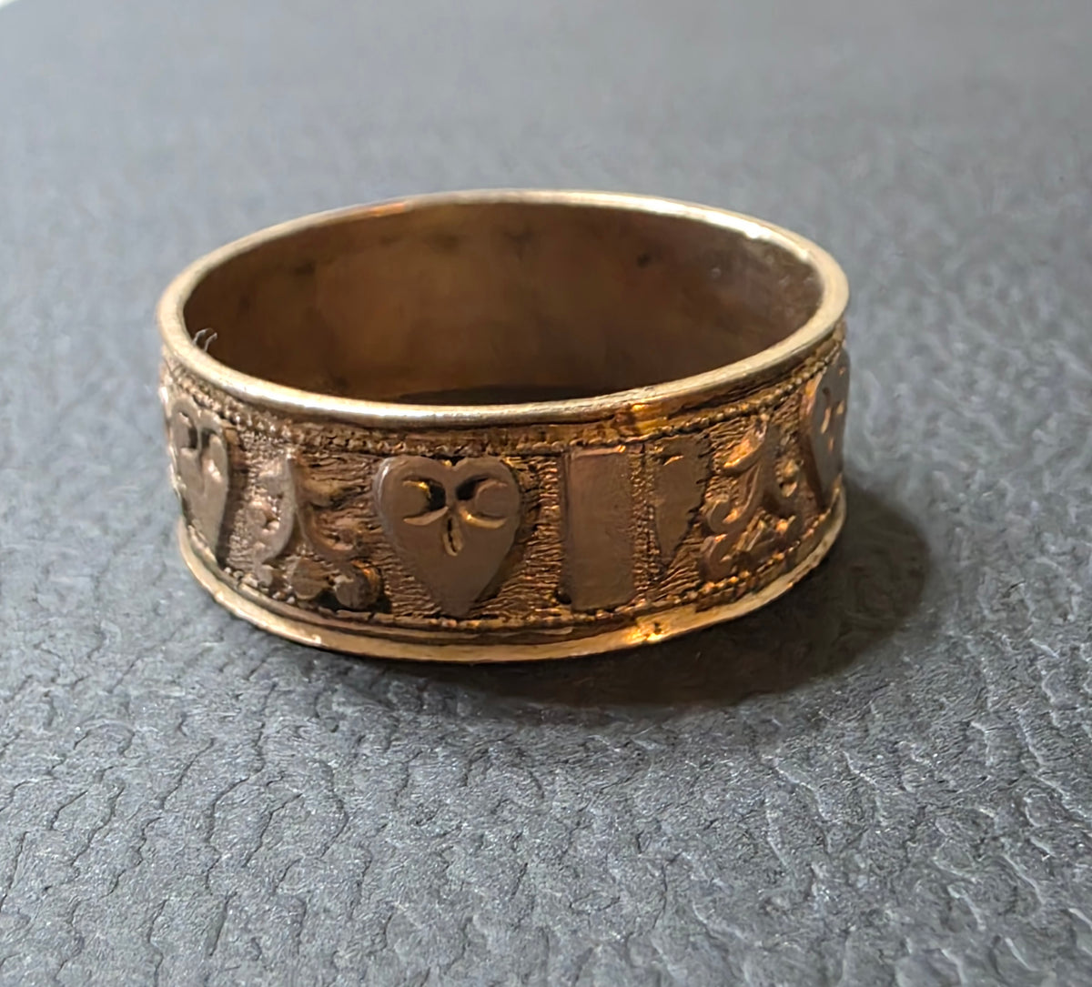 Antique Gold Filled Patterned Heart Cigar Band Size 12