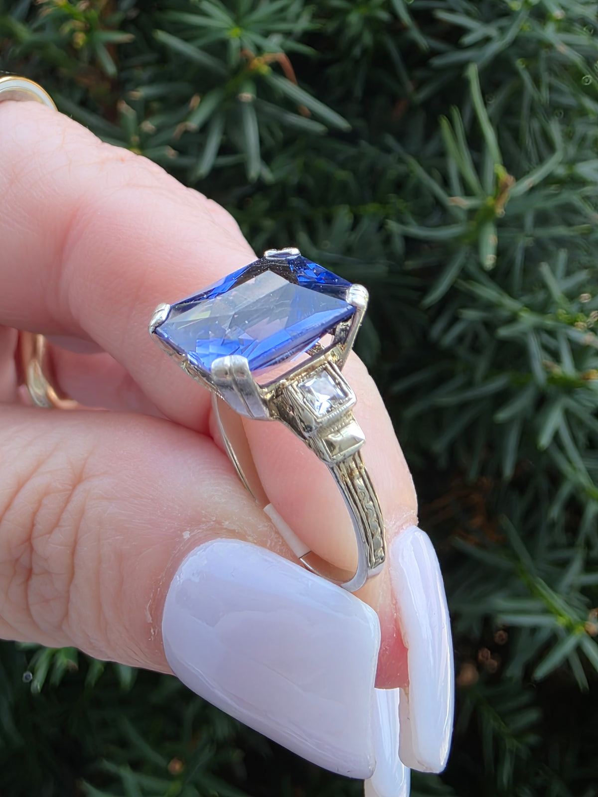 Vintage 14k White Gold Synthetic Sapphire & White Topaz Ring