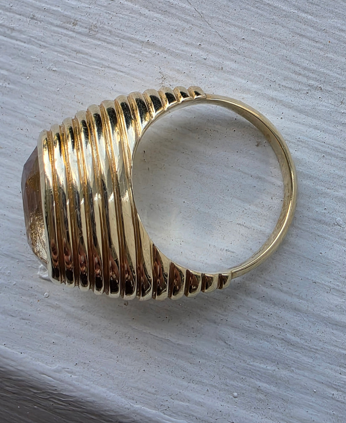 Auroro 14k Yellow Gold Moonstone Ribbed Cocktail Ring 19.2g Heavy Chunky Dome