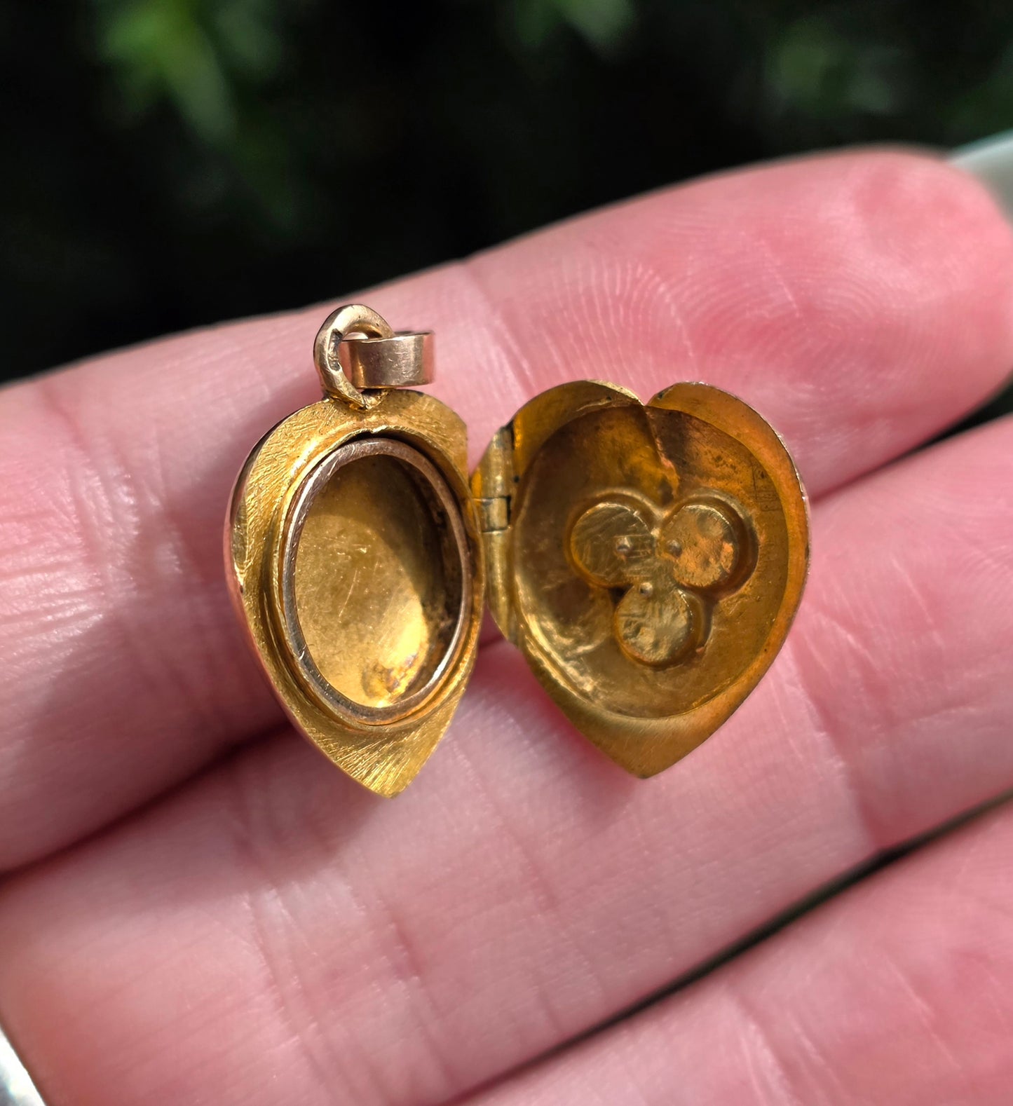 Antique 14k Gold & Turquoise Puffy Heart Locket