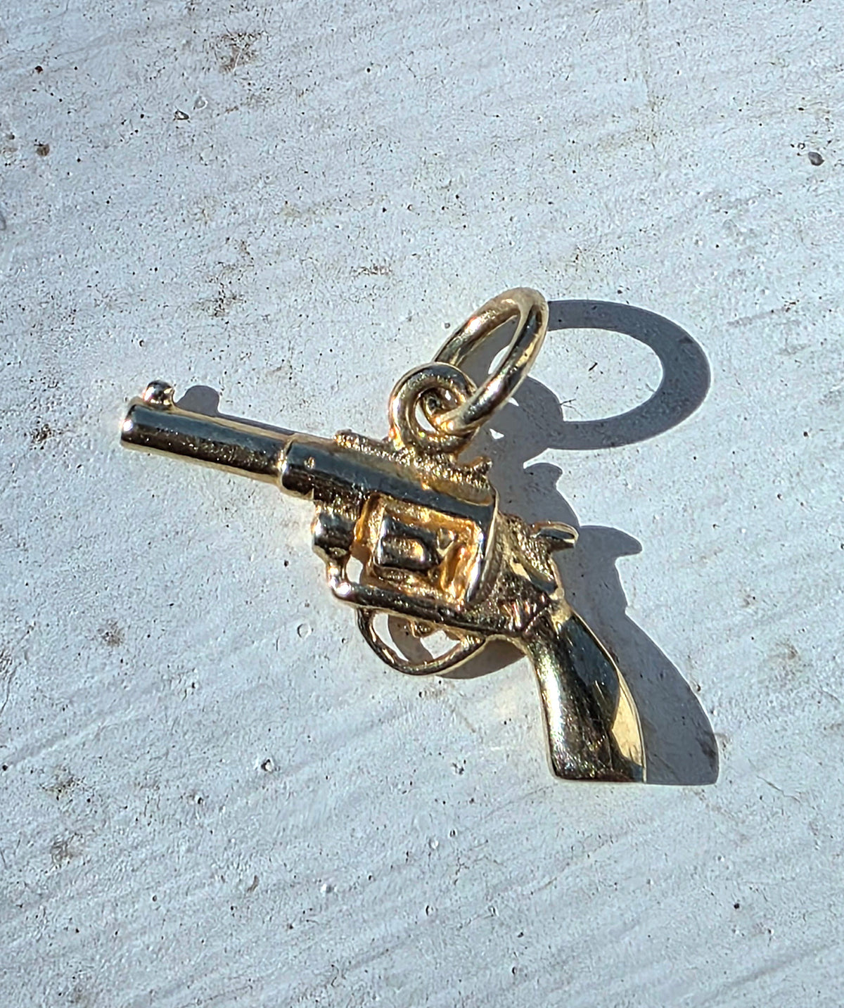 Vintage 14k Gold Revolver Pistol Gun Charm