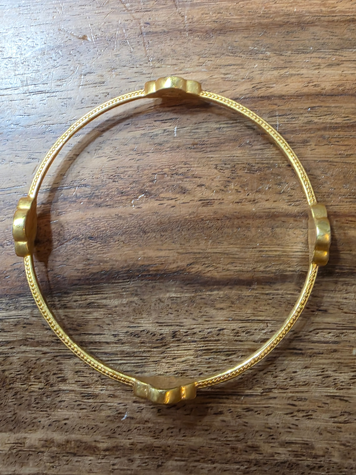 Julie Vos Chloe Bangle Mother of Pearl 24k Gold Plated Clover Bracelet