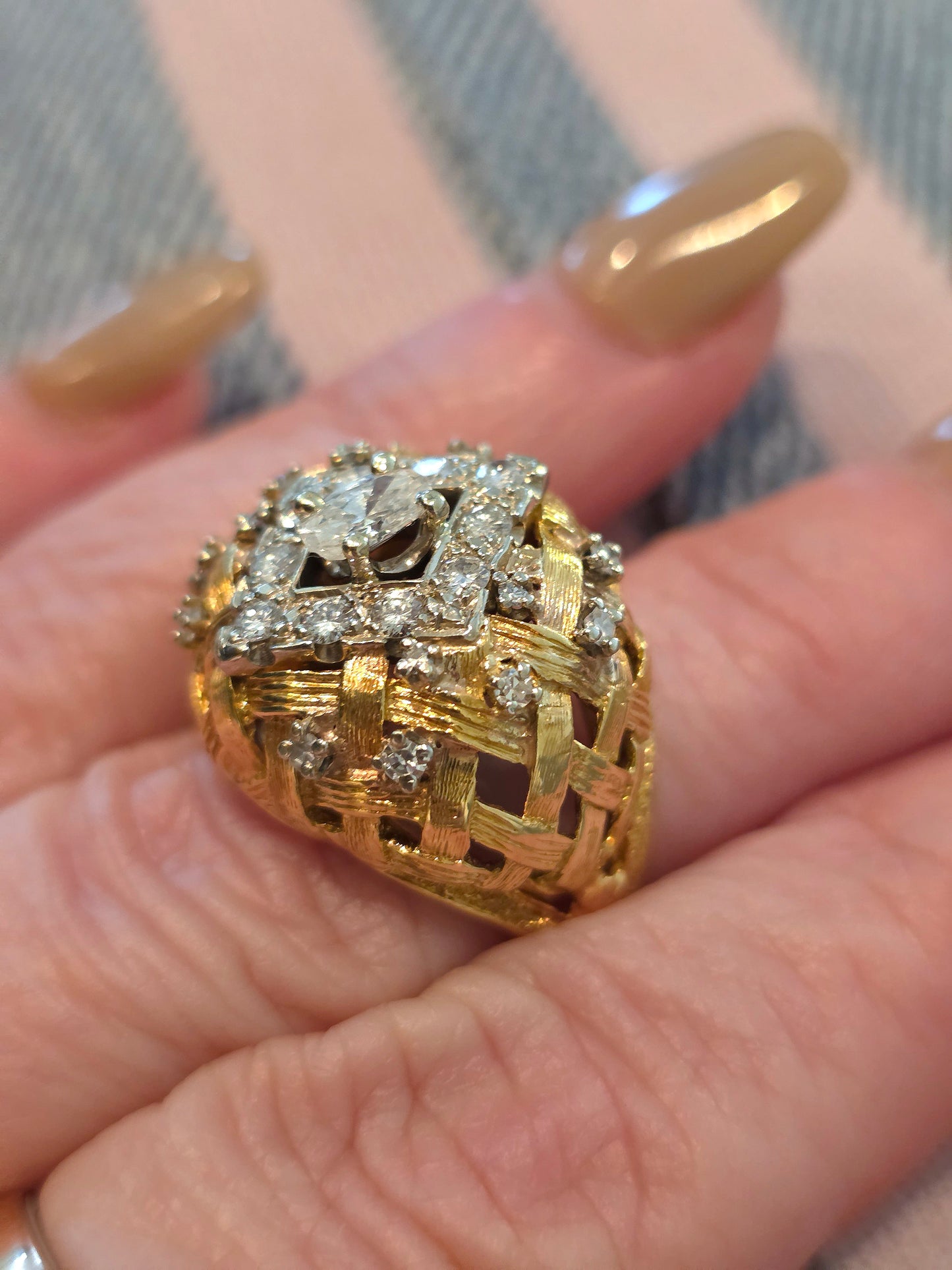 Vintage 18k Basket Weave Bombe Diamond Ring