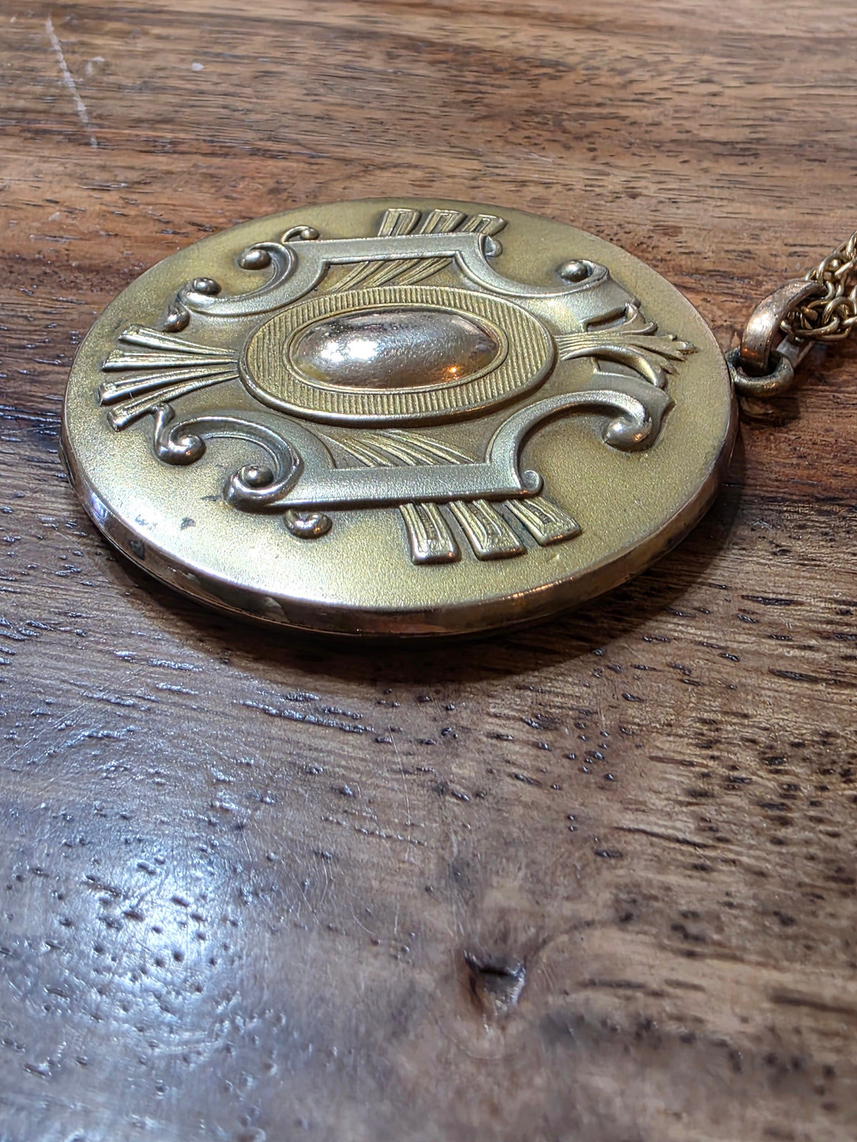Antique Art NouveauGold Filled Large Round Locket Pendant Necklace Early 1900s