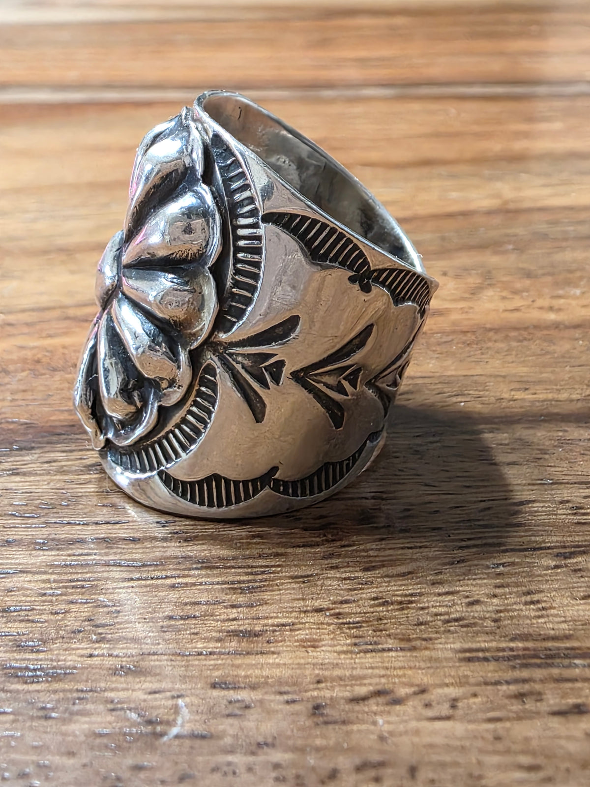 Navajo Sterling Silver Repousse Concho Ring Wide Band Hand Stamped T Or C Yazzie