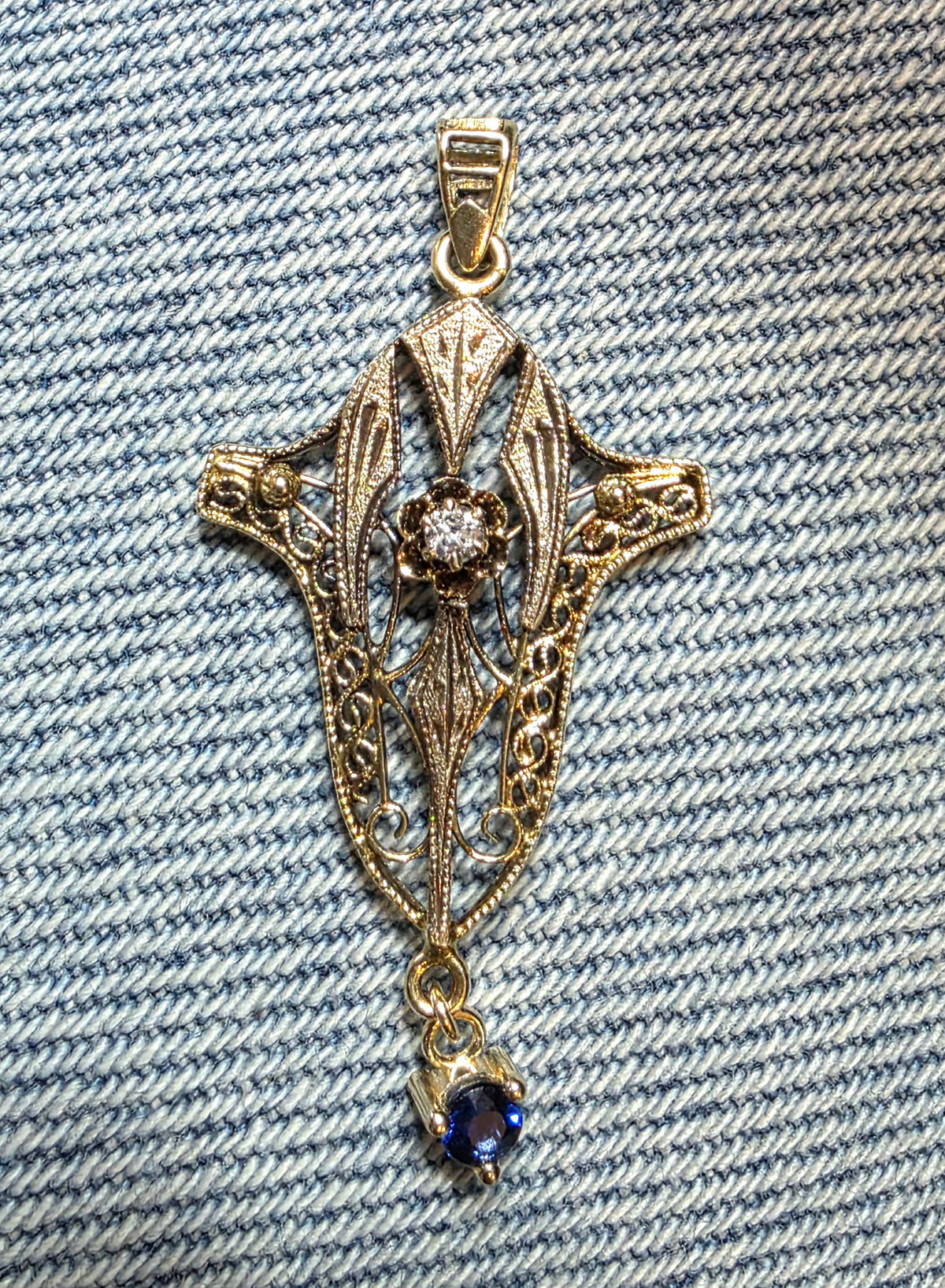 Antique Edwardian 10k Two Tone Gold Filigree Diamond & Sapphire Lavalier Pendant