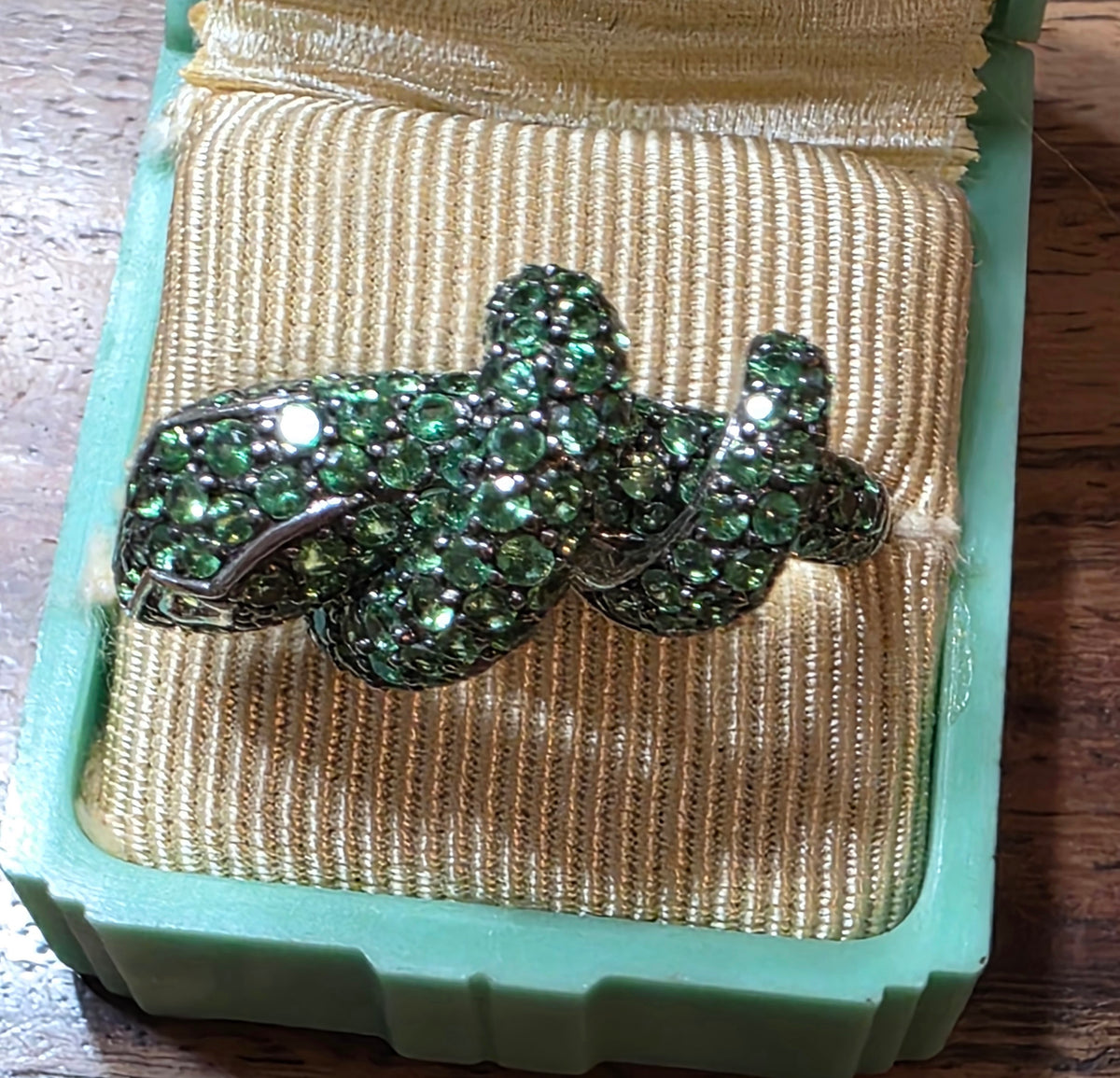 Estate 18k White Gold Tsavorite Garnet Coiled Snake Ring