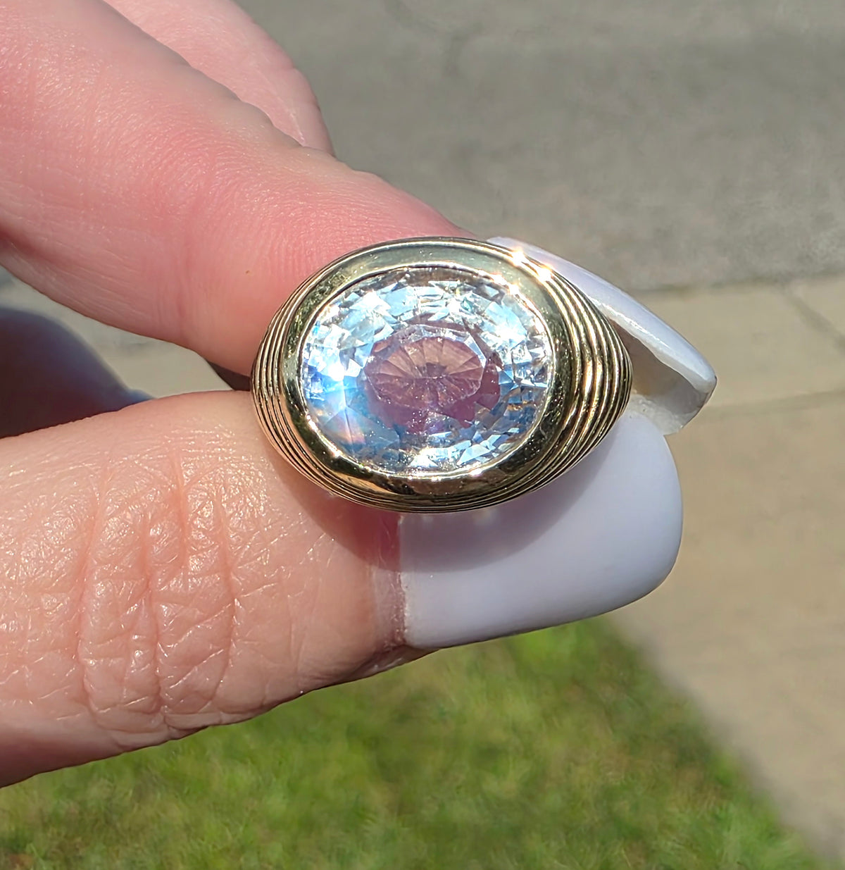 Auroro 14k Yellow Gold Moonstone Ribbed Cocktail Ring 19.2g Heavy Chunky Dome