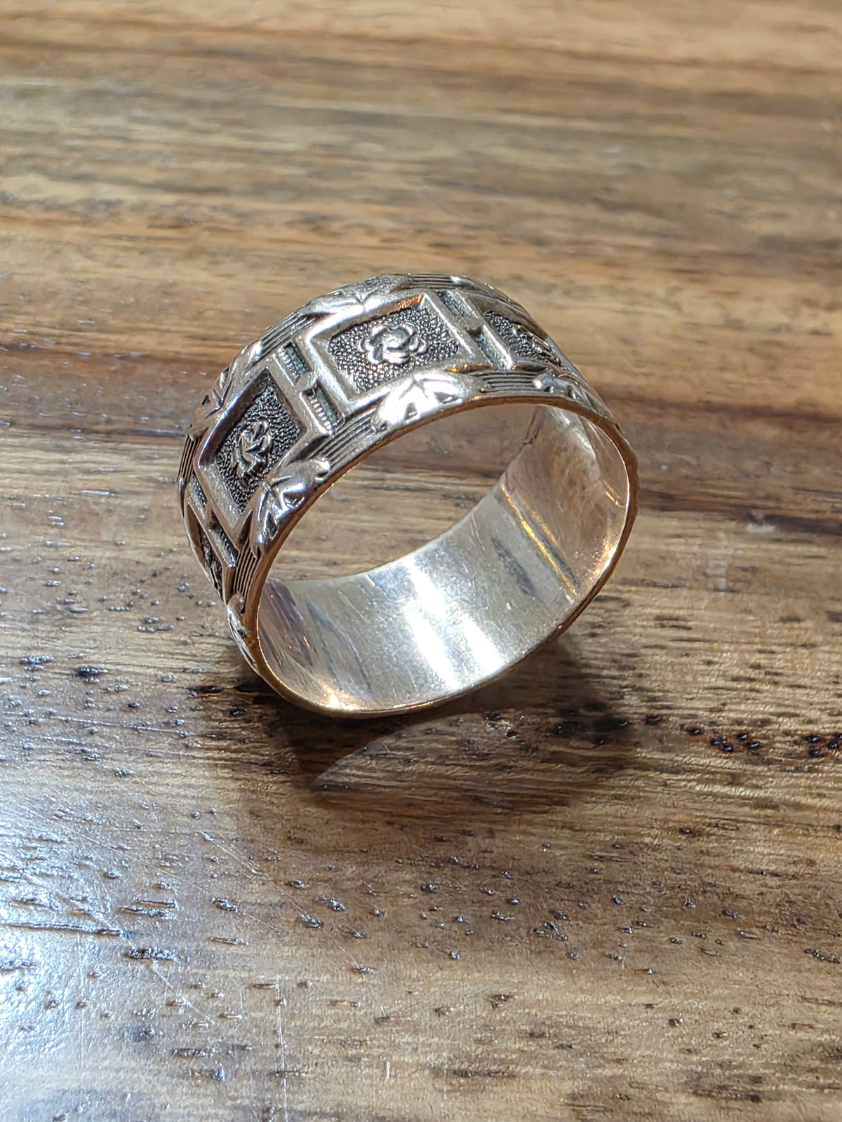 Antique Victorian Gold-Filled Paneled Cigar Band Ring with Rose Botanical Motif