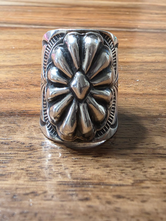Navajo Sterling Silver Repousse Concho Ring Wide Band Hand Stamped T Or C Yazzie