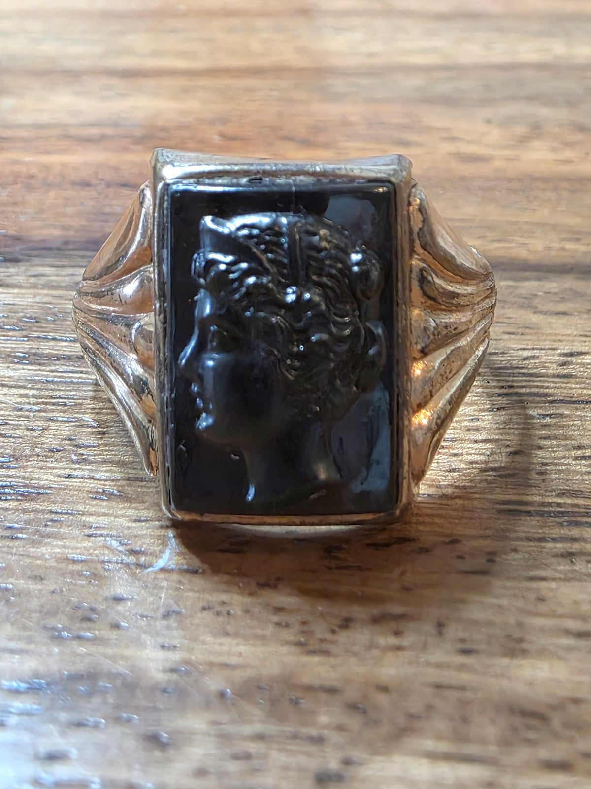 Vintage Gold Filled Molded Brown Glass 3-D Intaglio Ring, Size 11