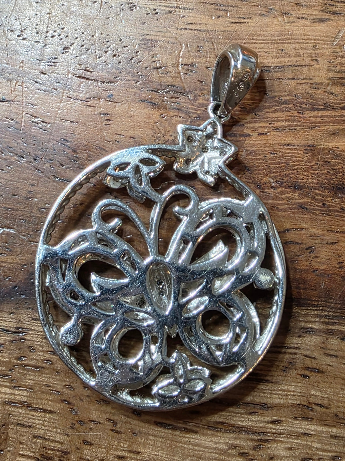 Estate 14k White Gold Butterfly Medallion Pendant