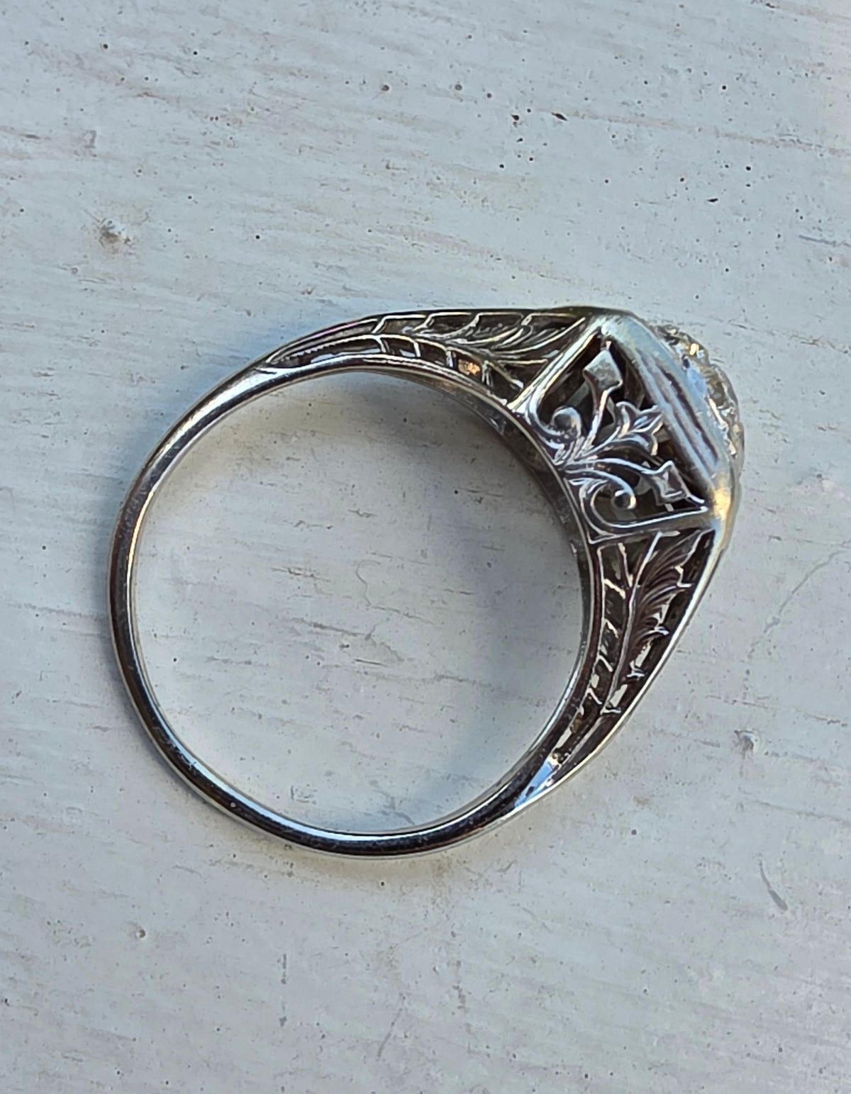 Art Deco 18k White Gold Ornate Filigree Mine Cut Diamond Cluster Ring