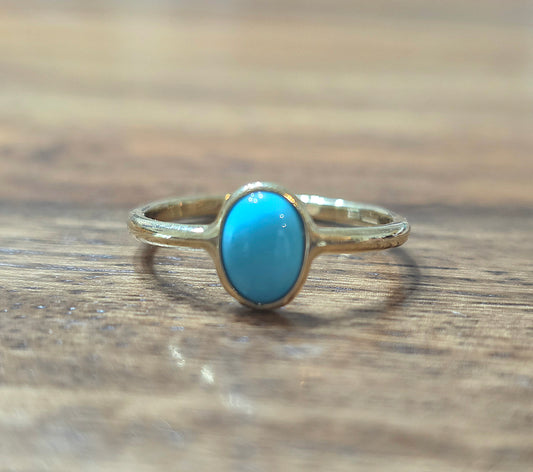 Sweet 14k Gold Turquoise Cabochon Ring