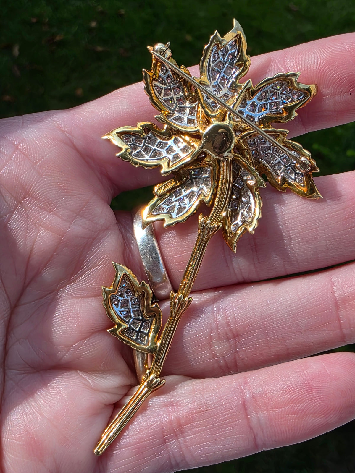 Vintage 1950s 18k Gold & Diamond Articulated Poinsettia Brooch