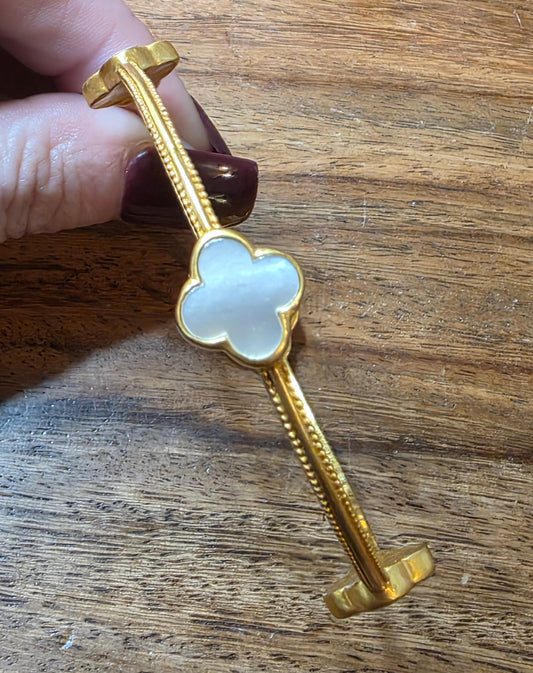 Julie Vos Chloe Bangle Mother of Pearl 24k Gold Plated Clover Bracelet